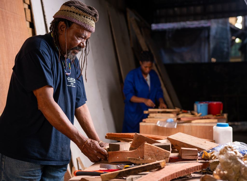 Cover of the post Renowned Cameroonian painter and sculptor Koko Komegne dies at 75