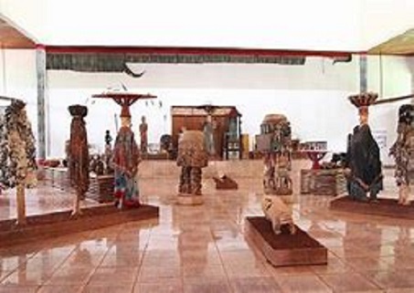 couverture de l'article Les Musées dans la région Nord-Ouest du Cameroun